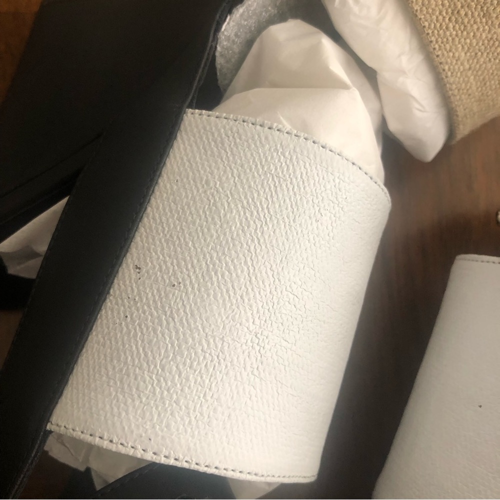 DAMAGED: NIB $425 VINCE Kyra Wedge Sandal in Black/White/Natural in size 6.5! - Picture 9 of 11